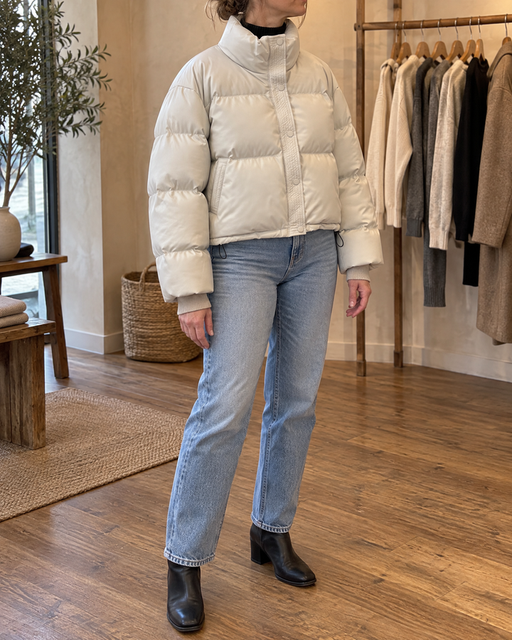 Anais - Cropped Faux Leather Puffer in cream, side view