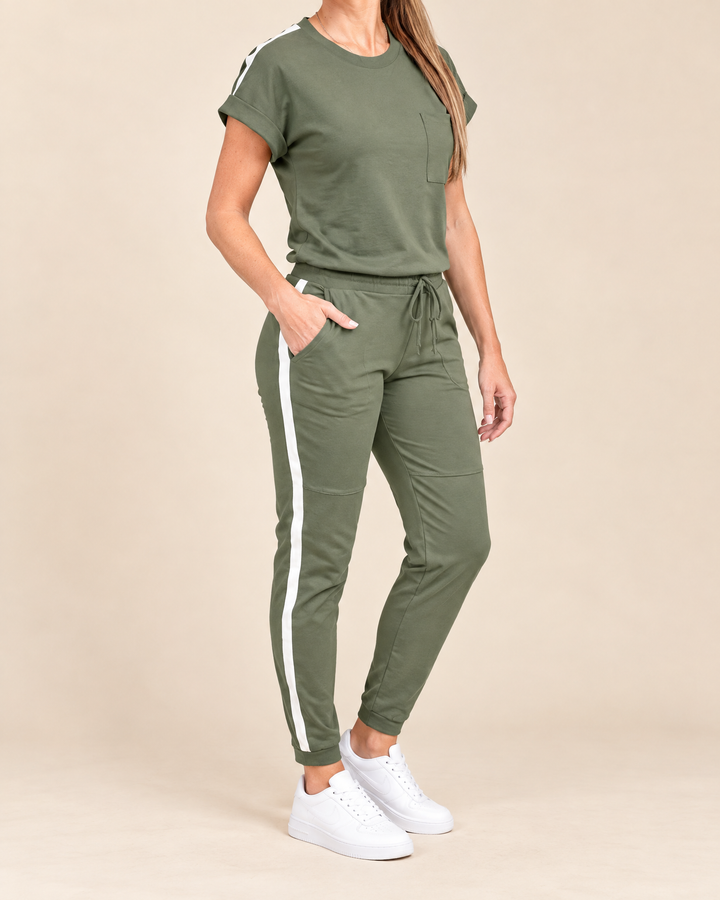 Veronique - Tee and Jogger Set in army green, side view