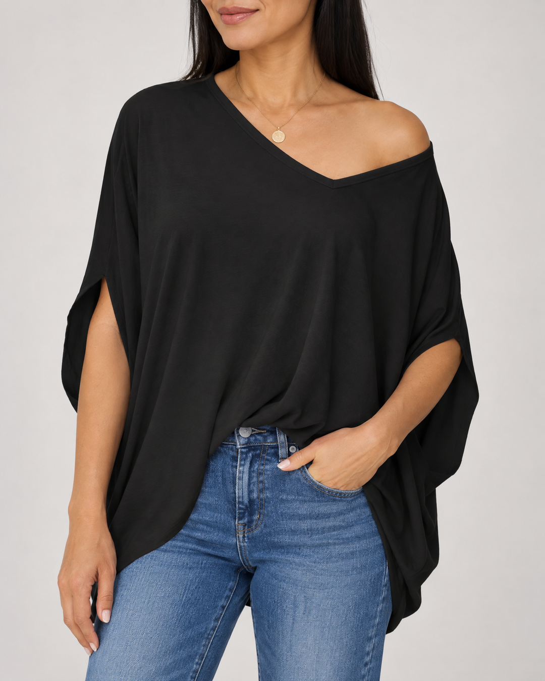 Elise - Batwing Oversized Tee in black, side view
