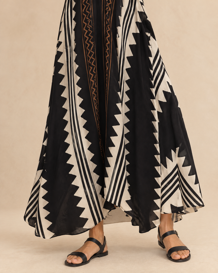Ines - Colour Block Print Maxi Dress, hem detail