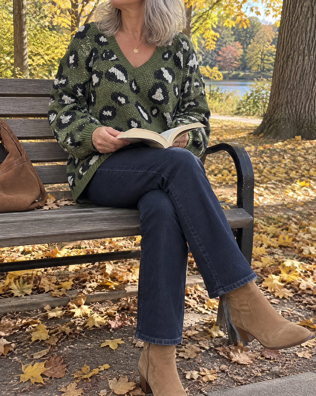Paulette - Leopard V-Neck Sweater in green, in High Park