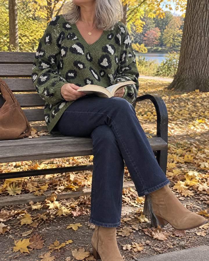 Paulette - Leopard V-Neck Sweater in green, in High Park