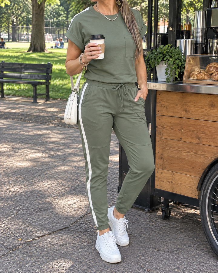 Veronique - Tee and Jogger Set in army green, in the park
