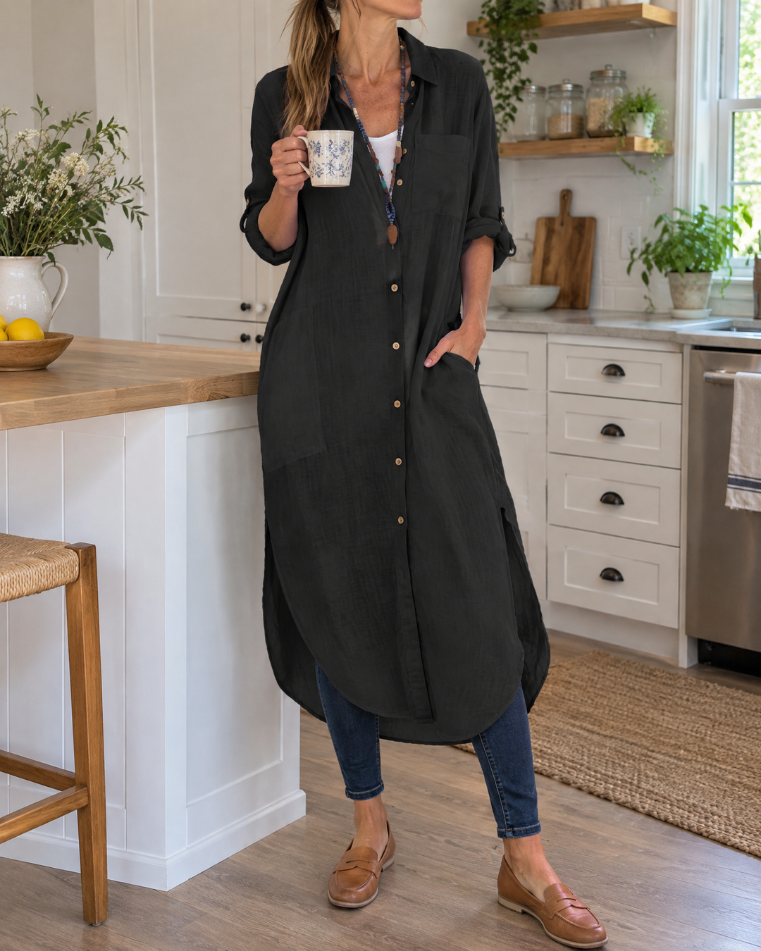 Madeleine - Cotton Shirt Dress in black, in the kitchen